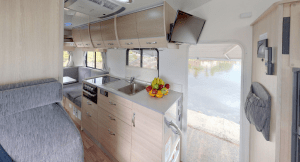 Cruisin Motorhomes 6 Berth Delux