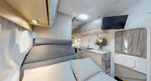 Cruisin Motorhomes 6 Berth Deluxe